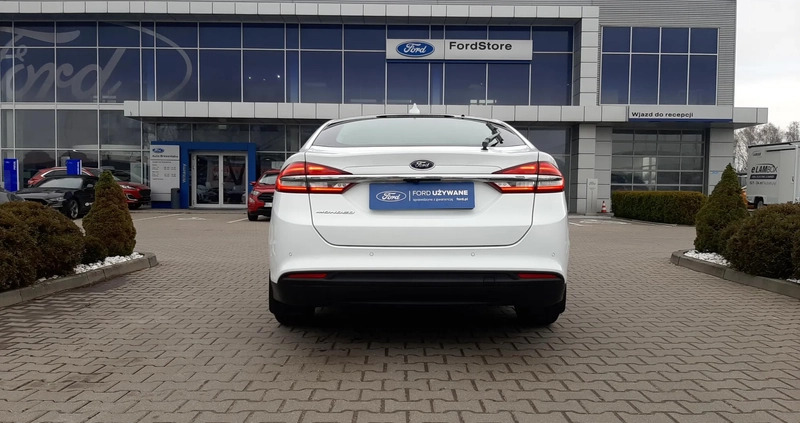 Ford Mondeo cena 92900 przebieg: 49853, rok produkcji 2021 z Dębica małe 781